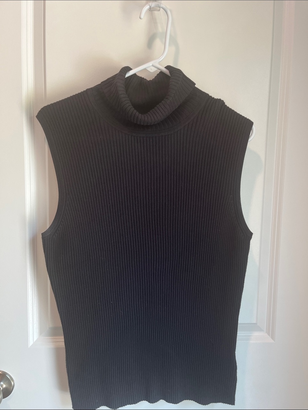 Black Sleeveless Ribbed Turtleneck Top